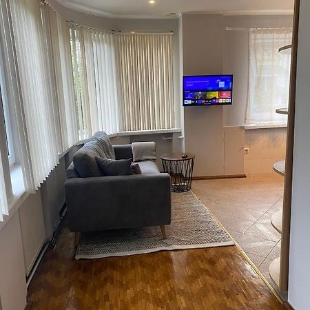 2 Bedroom Apartment Close To Kaunas Airport In 卡梅拉瓦 外观 照片